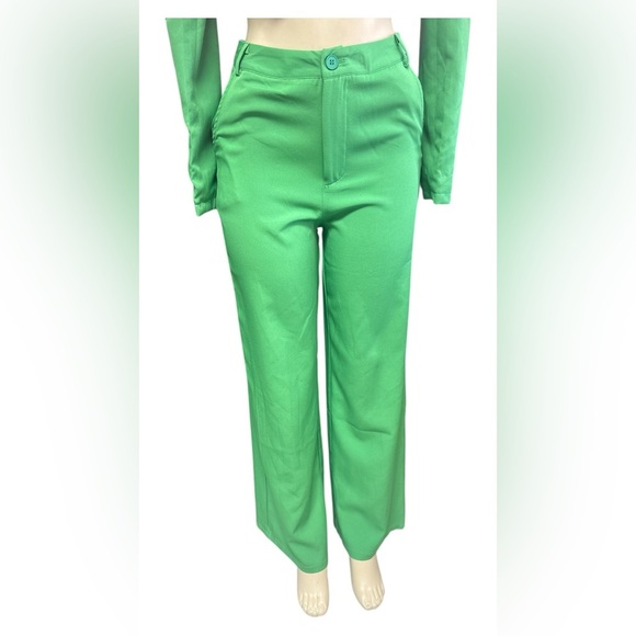 Beautiful SET Vibrant Green Wide Leg Pants - Picture 4 of 9